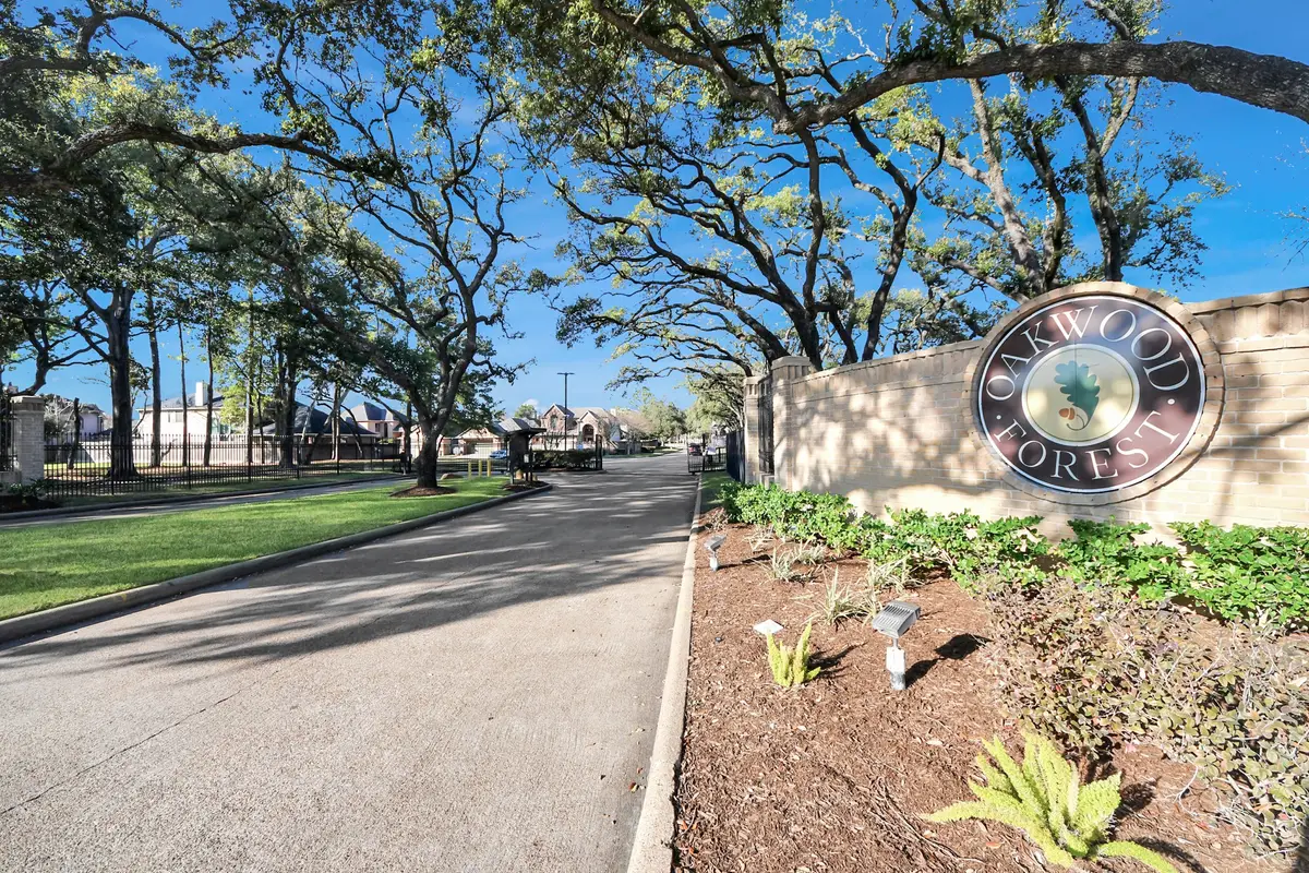 8047 Oakwood Garden Street, Houston, TX 77040 - Image #1