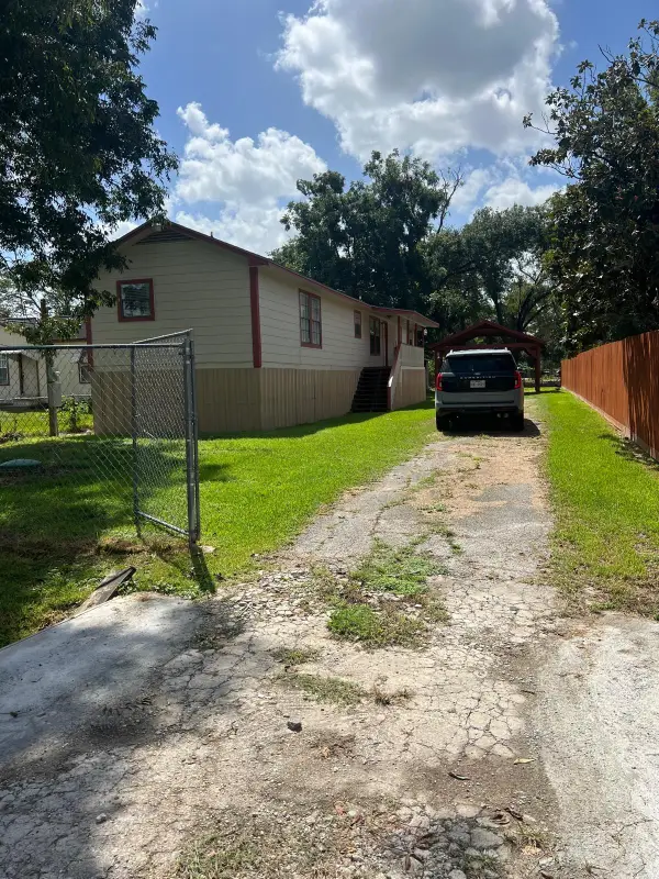 5726 Etheline Drive, Houston, TX 77039