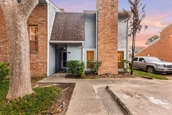 3200 Gessner Road #228, Houston, TX 77063