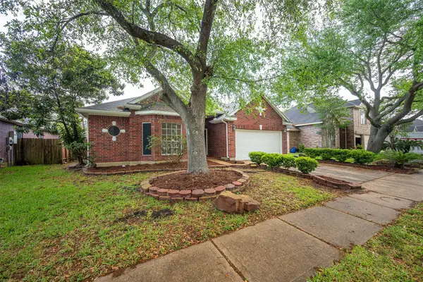 3823 Addison Drive, Pearland, TX 77584