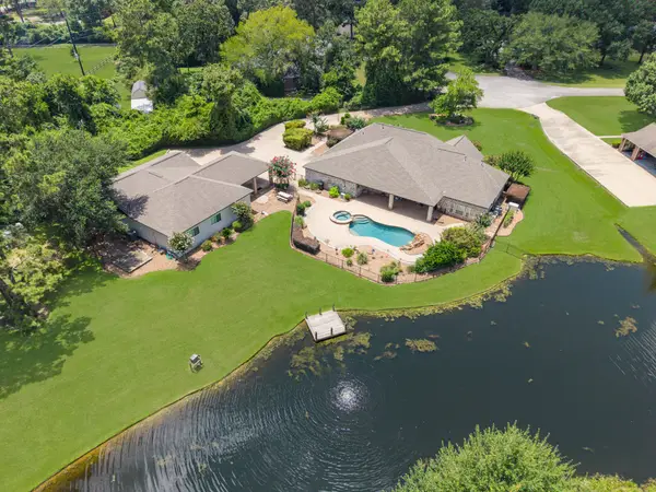2327 Timberbreeze Court, Magnolia, TX 77355