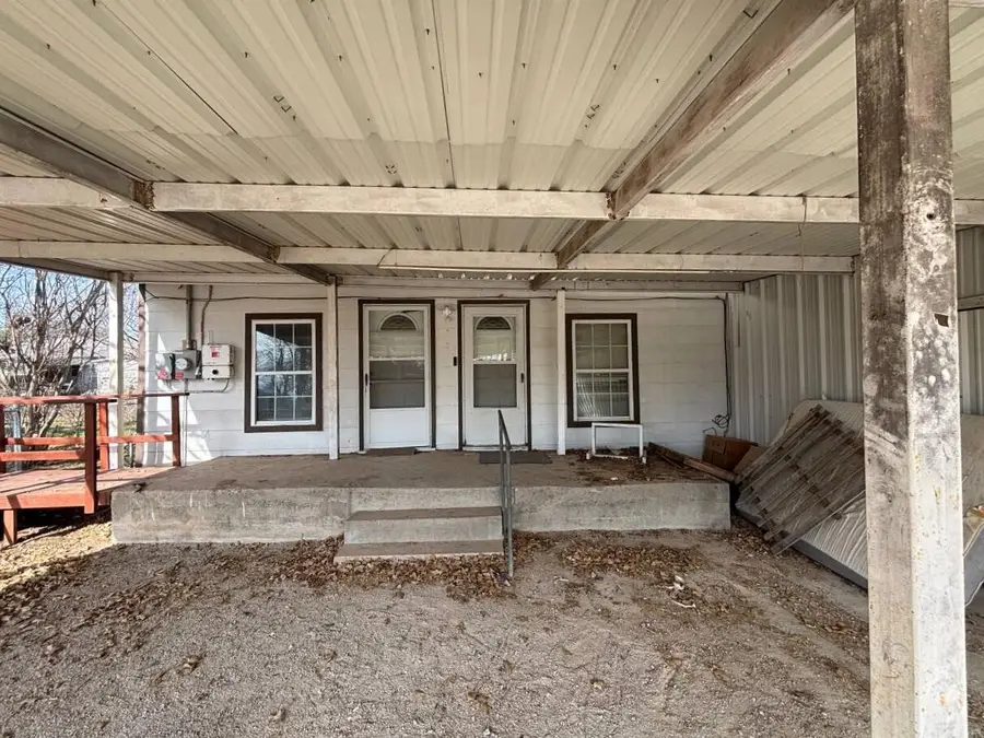 308 Martin, Bangs, TX 76823 - Image #2