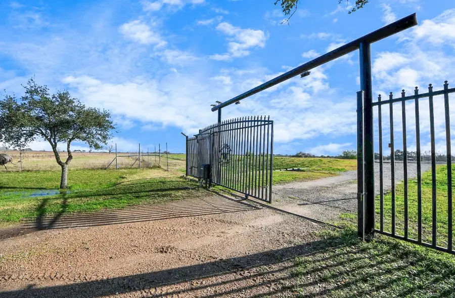 5523 Ehrman Lake Lane, Wallis, TX 77485 - #3