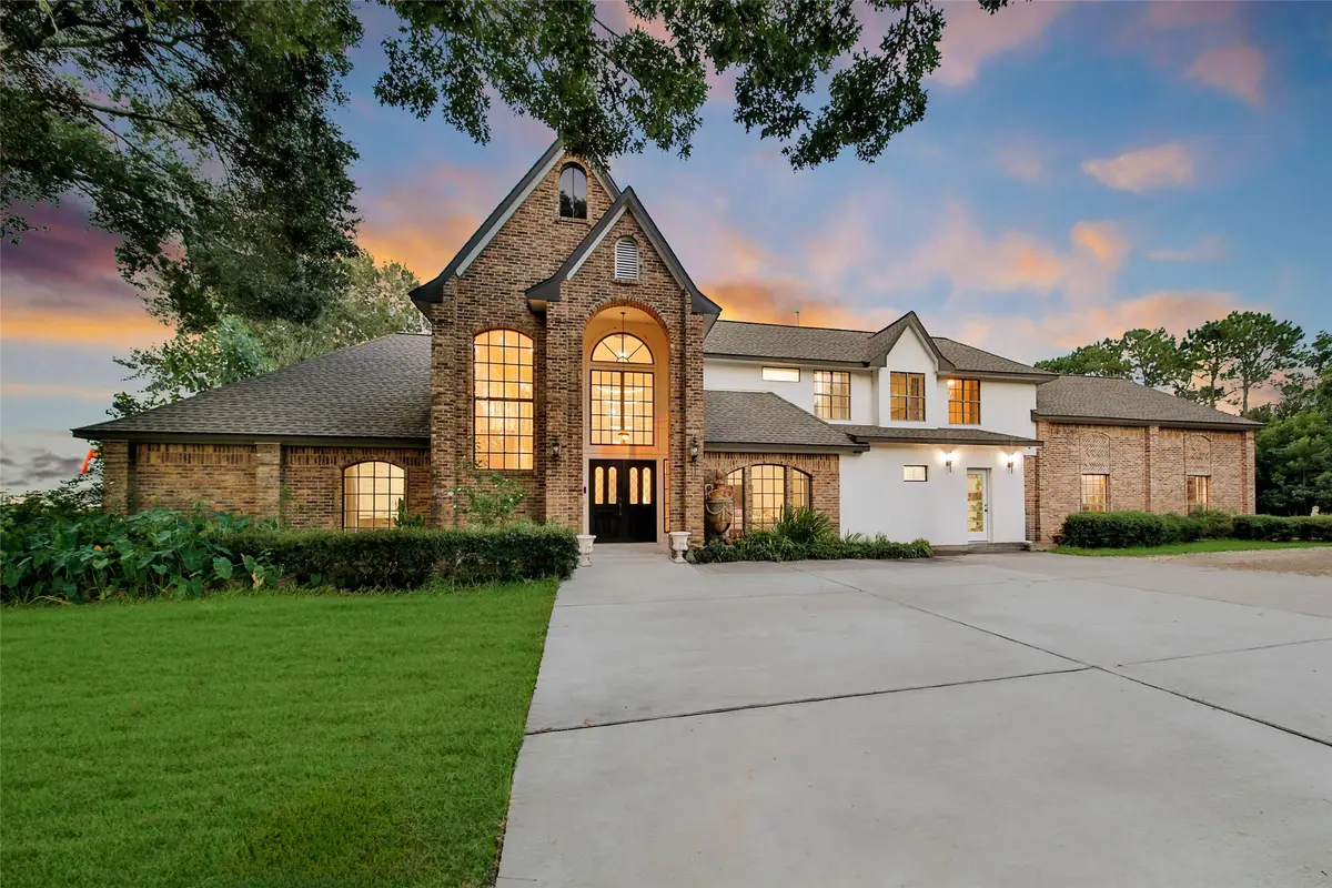 11 W Kitty Hawk St, Richmond, TX 77406 - #1
