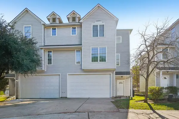 163 N Binnacle Court #B, Willis, TX 77318