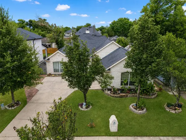 1914 Restridge Drive, Houston, TX 77055