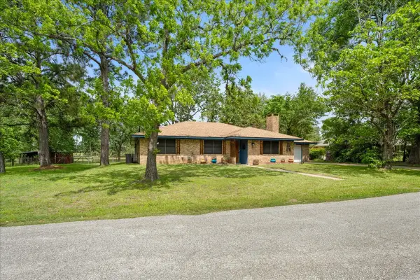 795 Bader Road, Bellville, TX 77418