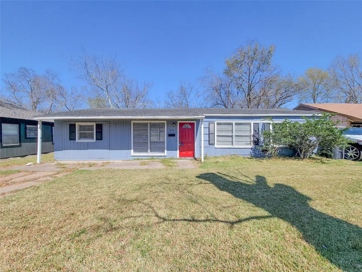 5835 Kenilwood Drive, Houston, TX 77033 - #1