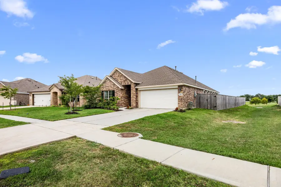 9802 Highland Harvest Drive, Baytown, TX 77521 - #2