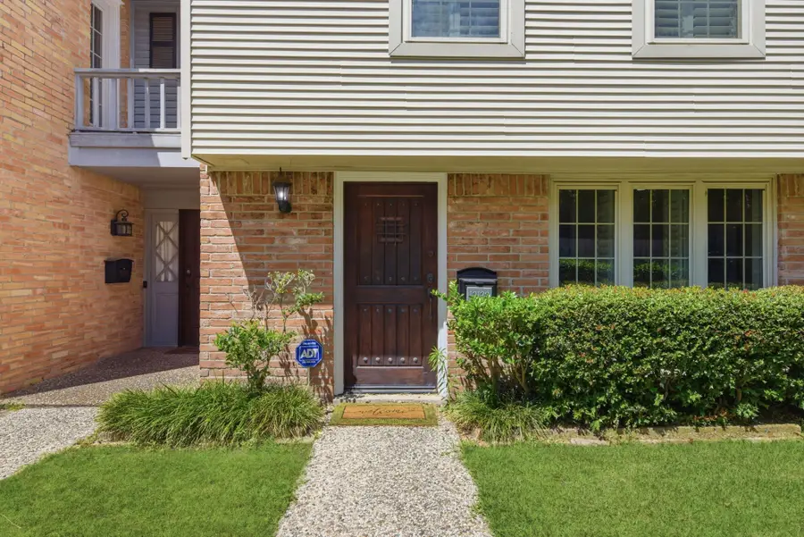 13132 Trail Hollow Drive #3132, Houston, TX 77079 - #3