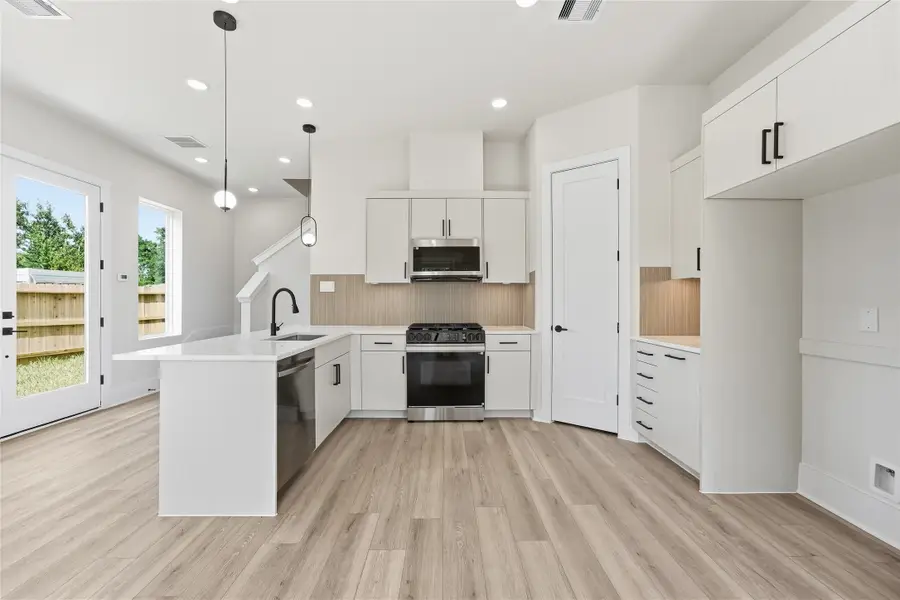 5315-5313 Jesselton Lane, Houston, TX 77091 - #2