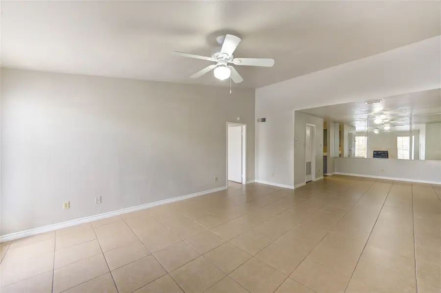 6500 Sands Point Drive #814, Houston, TX 77074 - Image #2