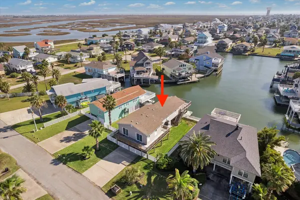 16537 Tortuga Way, Jamaica Beach, TX 77554