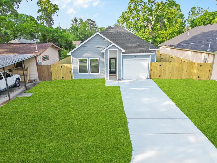 314 E Republic Avenue, Baytown, TX 77520 - Image #3