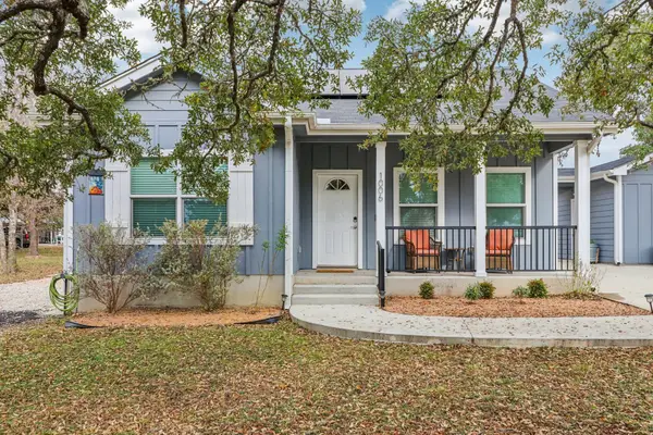 1006 12th Street, Blanco, TX 78606