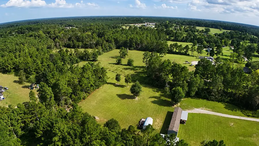 814 County Road 642, Buna, TX 77612 - #3