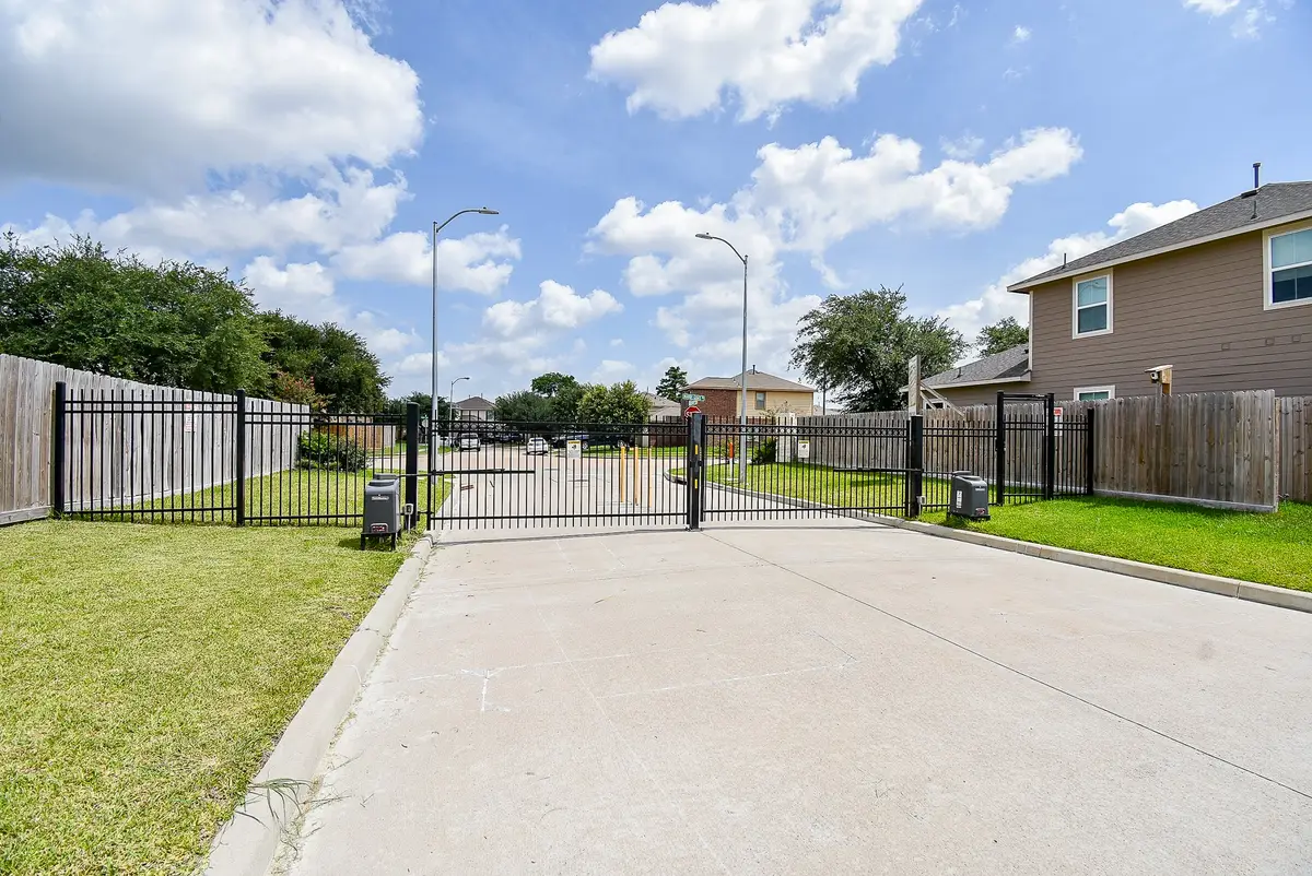 12214 Heather Flower Lane, Houston, TX 77014 - Image #1