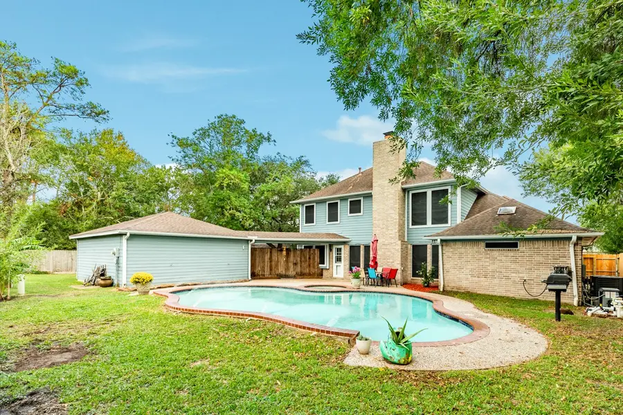 15006 Seahorse Drive, Houston, TX 77062 - Image #3