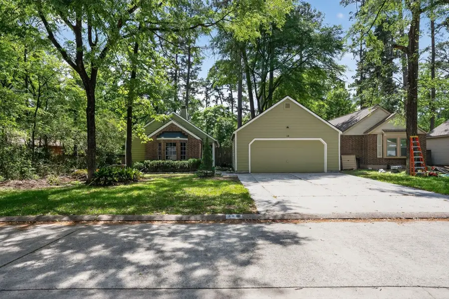 30 Camberwell Court, The Woodlands, TX 77380 - #2