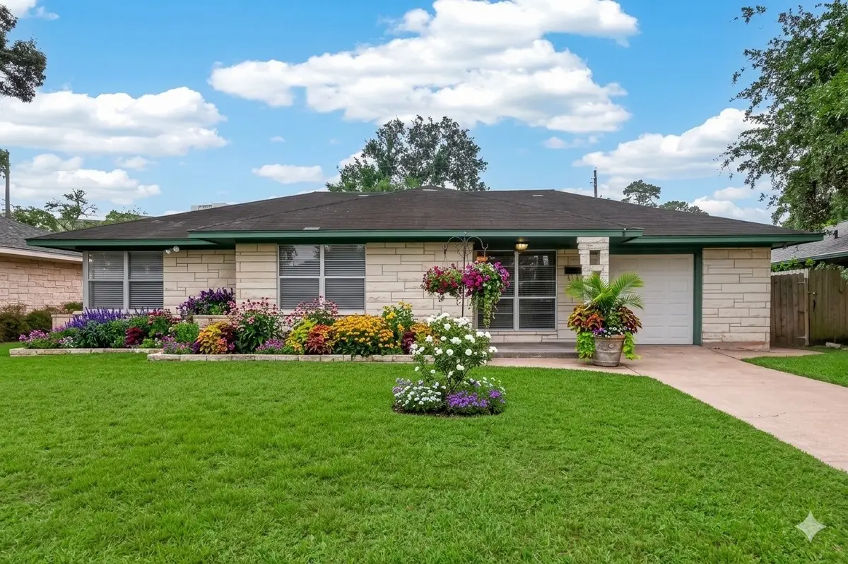 1207 Stonecrest Drive, Houston, TX 77018 - #1