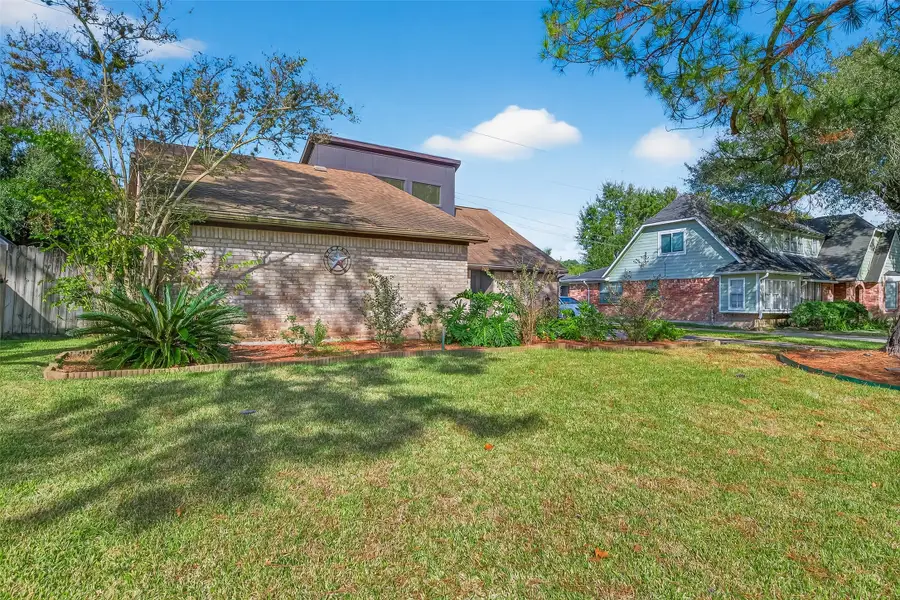 2326 Ashmont Drive, Missouri City, TX 77489 - Image #2