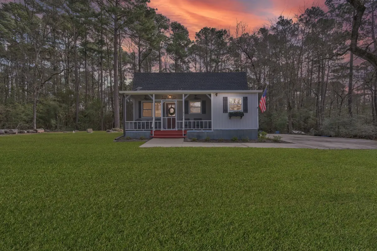 727 Shoreline Drive, Trinity, TX 75862 - Image #1