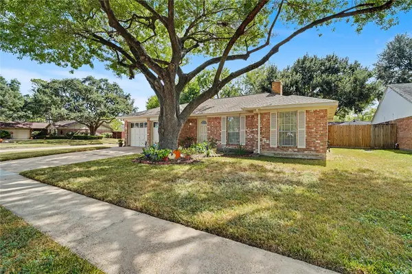 15826 Parksley Drive, Houston, TX 77059