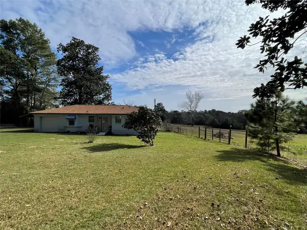 490 Cemetery Road, Coldspring, TX 77331