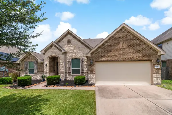 5307 Savannah Bend Drive, Rosharon, TX 77583