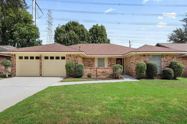 1009 N Amy Drive, Deer Park, TX 77536