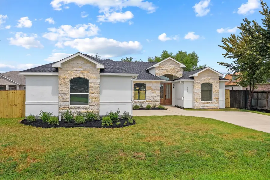 227 Manor Avenue, Arcola, TX 77583 - #2