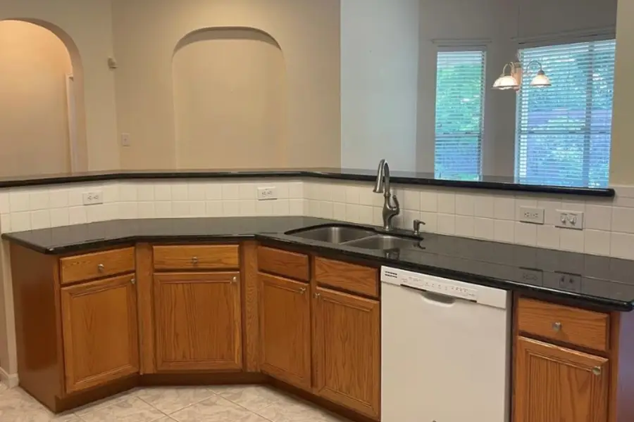 2431 Pine Shadows Drive, Sugar Land, TX 77479 - Image #3