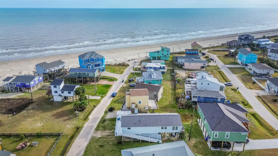 4212 Vista Road, Galveston, TX 77554 - Image #3