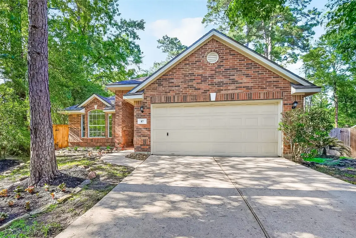 87 N Auburn Path Circle Drive, The Woodlands, TX 77382 - #1