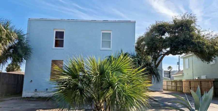 3609 Avenue S 1/2, Galveston, TX 77550 - #2