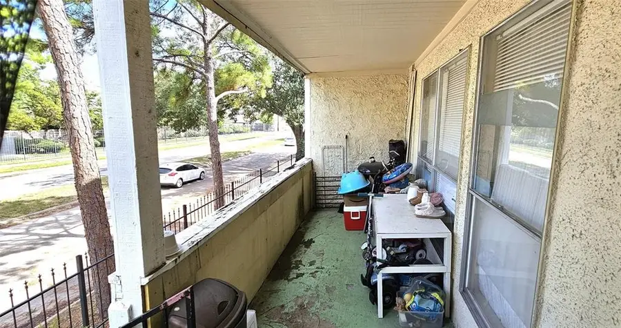 781 Country Place Drive #2016, Houston, TX 77079 - Image #3