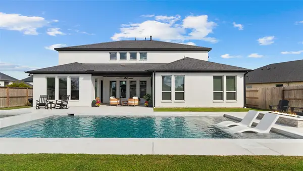 1684 Turner Court, Friendswood, TX 77546