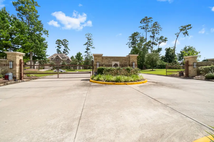 32052 Autumn Orchard Lane, Conroe, TX 77385 - Image #2