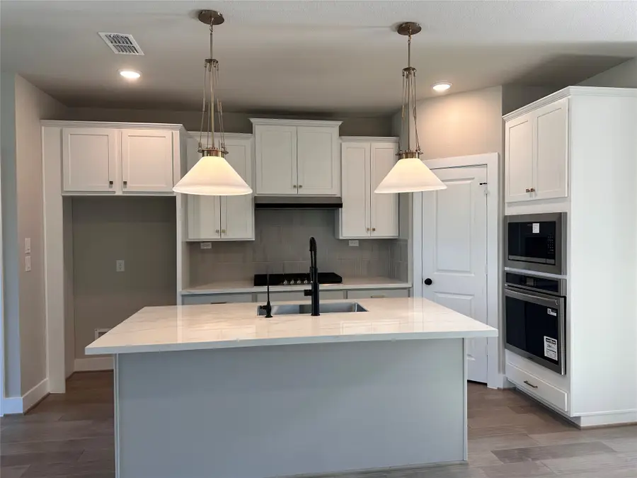 5215 Getty Lane, Rosharon, TX 77583 - #2