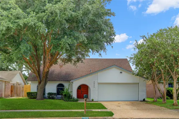7926 Windy Creek Drive, Houston, TX 77040