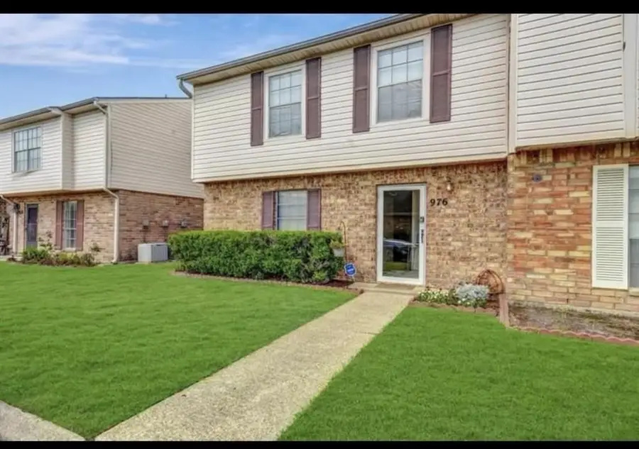 976 Sunmeadow Drive, Beaumont, TX 77706 - Image #2