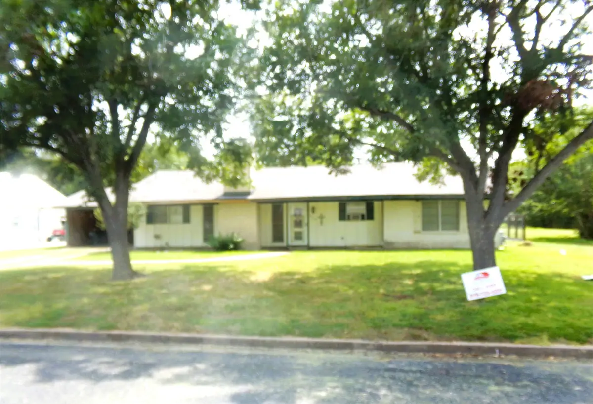 402 N Summit Street, Weimar, TX 78962 - #1