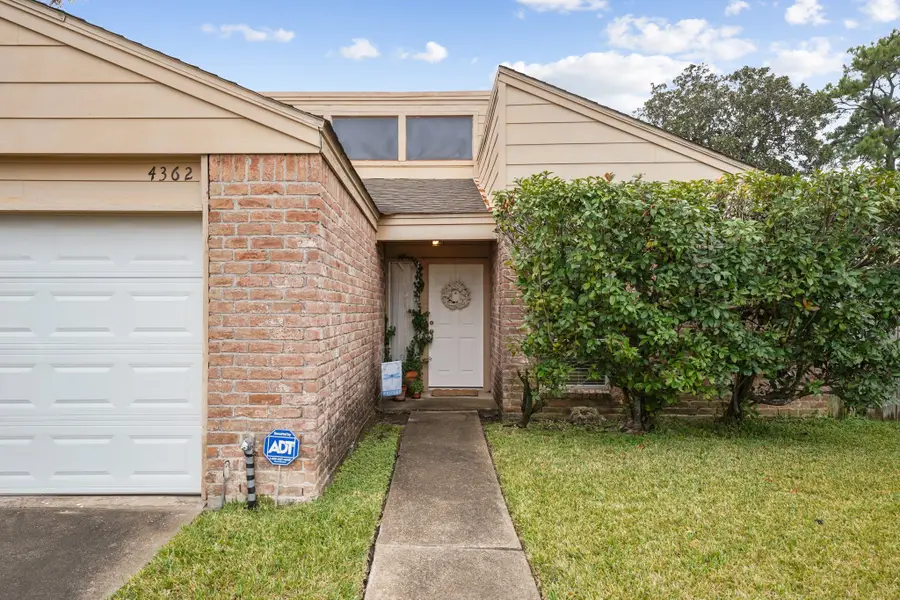4362 Wildacres Drive, Houston, TX 77072 - Image #2