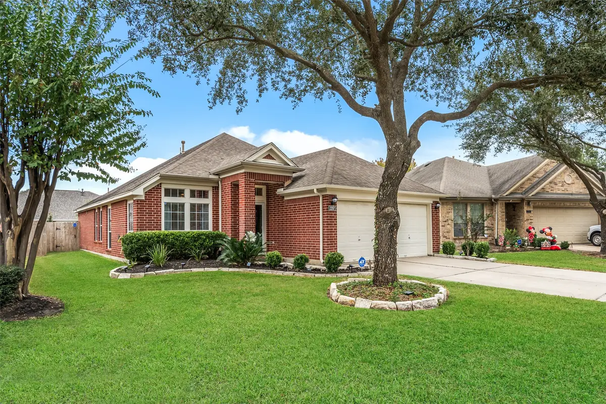 2207 Wildbrook Canyon Lane, Katy, TX 77449 - Image #1
