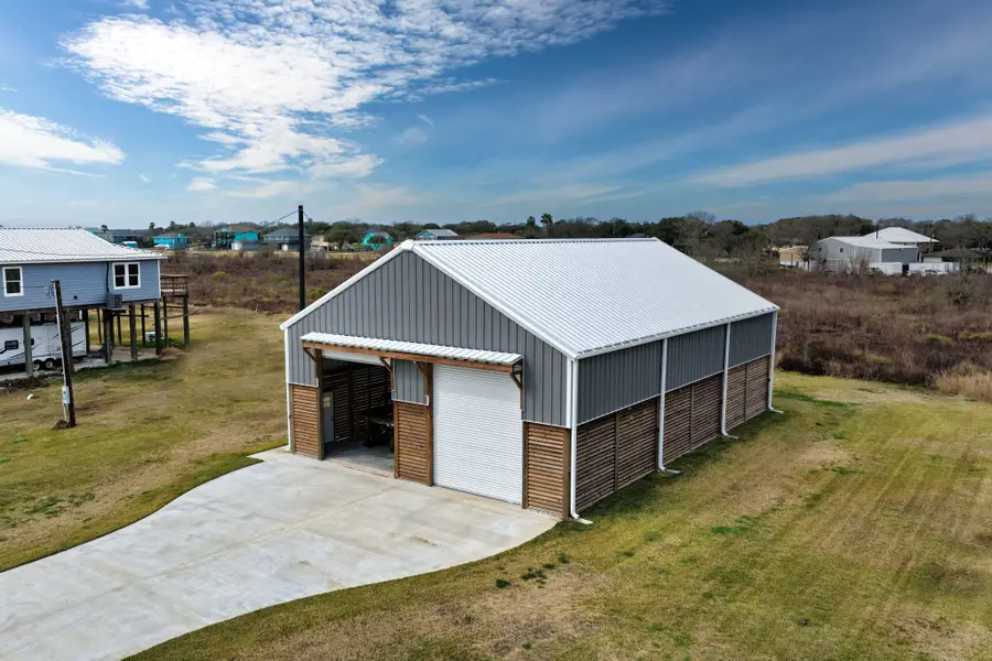 2569 County Road 291, Sargent, TX 77414 - #2
