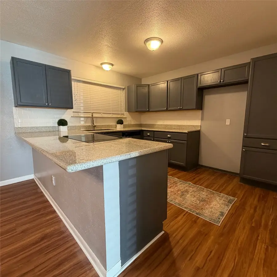 1831 Sherwood Forest Street #20, Houston, TX 77043 - Image #2