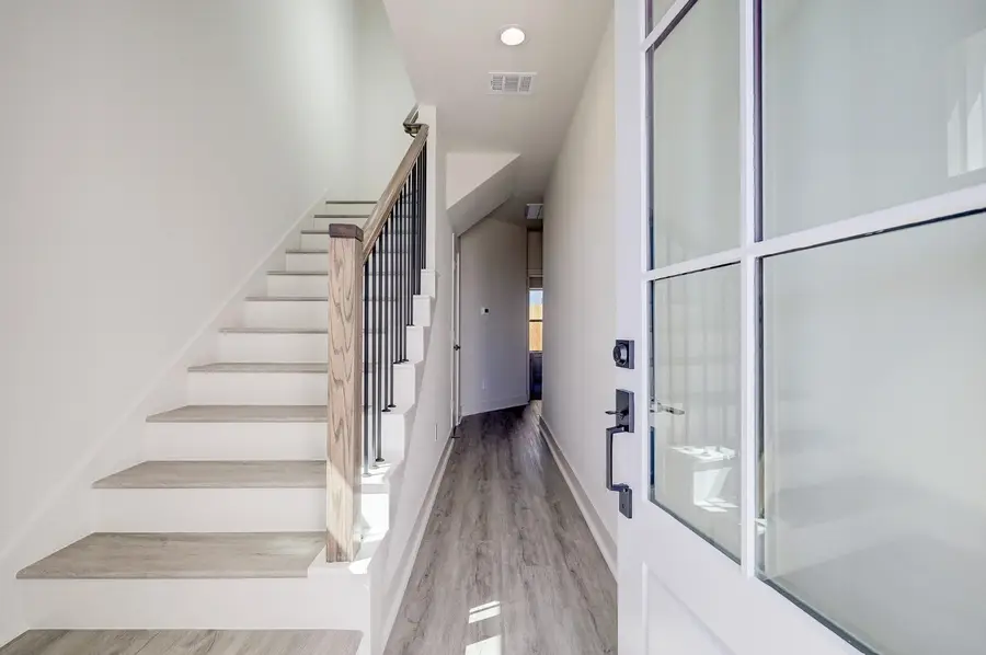 5244 Texas Street, Houston, TX 77011 - #3