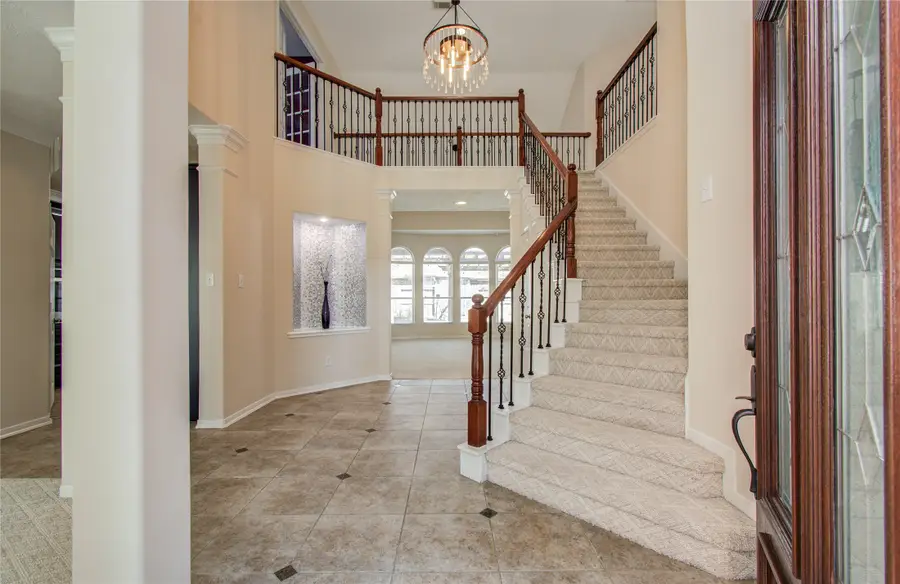 1230 Blue Leaf Drive, Richmond, TX 77469 - Image #2