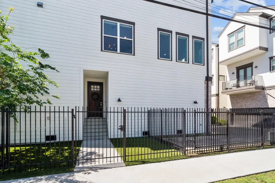 1114 W 15th 1/2 Street #A, Houston, TX 77008 - #3