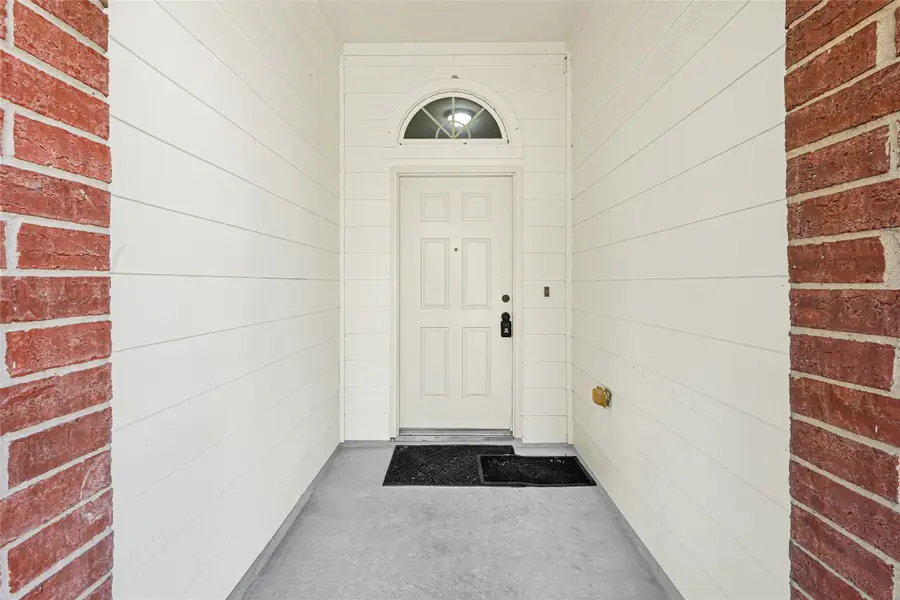 1419 Chandler Park Lane, Fresno, TX 77545 - Image #2